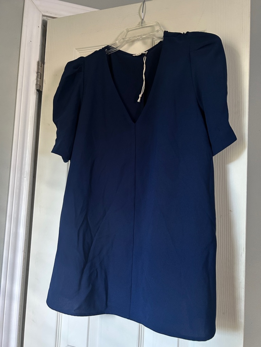 🎃3/$40 Jodifl navy blouse top slit side nwot